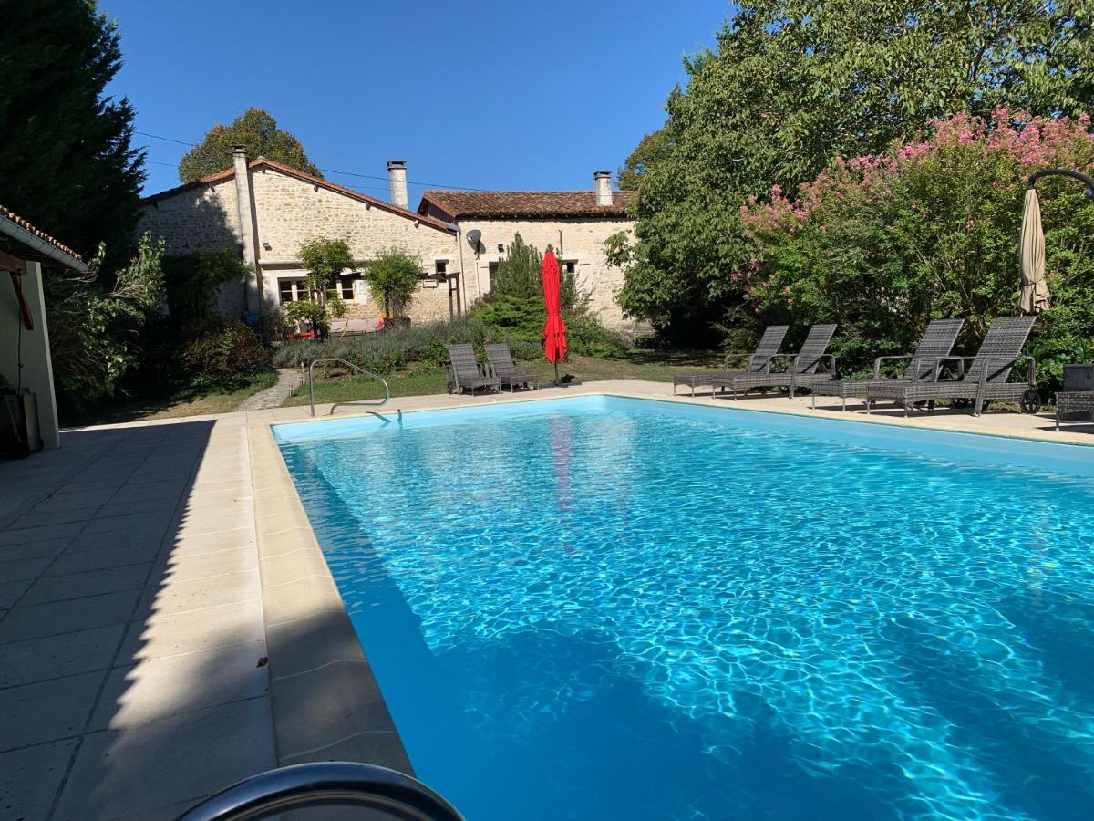 Uniquely Private Holiday Villa In The Charente Puyreaux Eksteriør billede