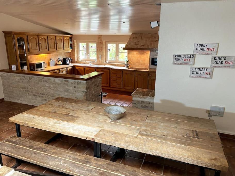 Uniquely Private Holiday Villa In The Charente Puyreaux Eksteriør billede