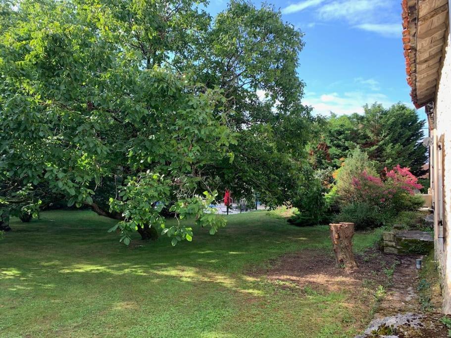 Uniquely Private Holiday Villa In The Charente Puyreaux Eksteriør billede