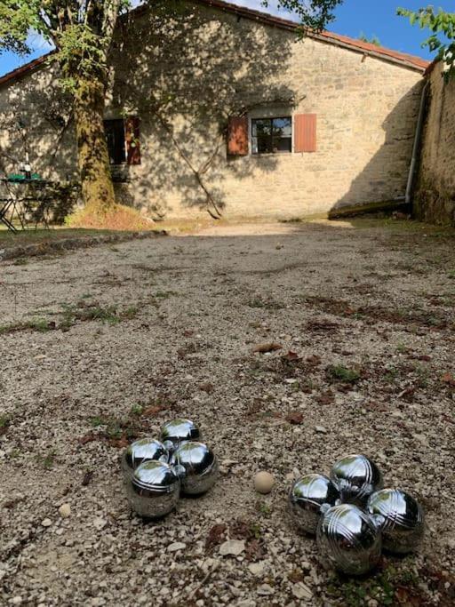 Uniquely Private Holiday Villa In The Charente Puyreaux Eksteriør billede